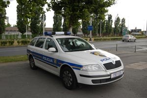 Slika /PU_VS/O nama-fotke/auto_policija01.jpg